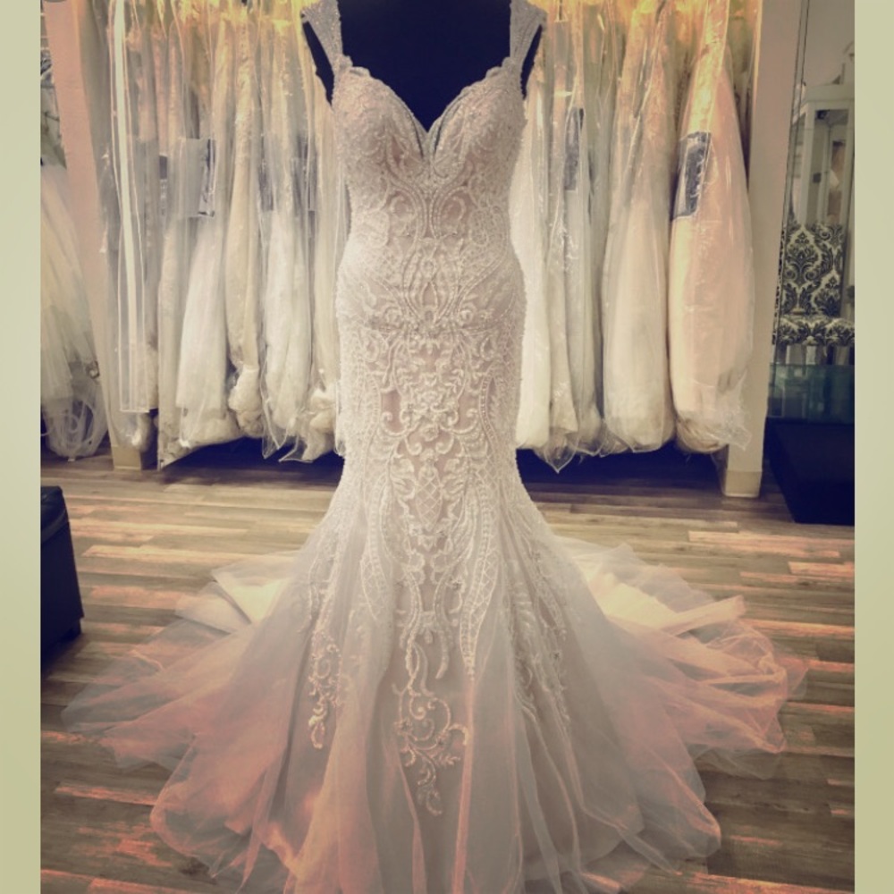 Allure Bridal Wedding Dress 9463 New With Tags Size 12